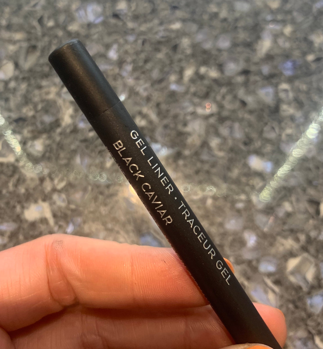 Vind hvordan man bruger Bloom Black Caviar Gel Eyeliner Pencil – Katie Lynn BEAUTY